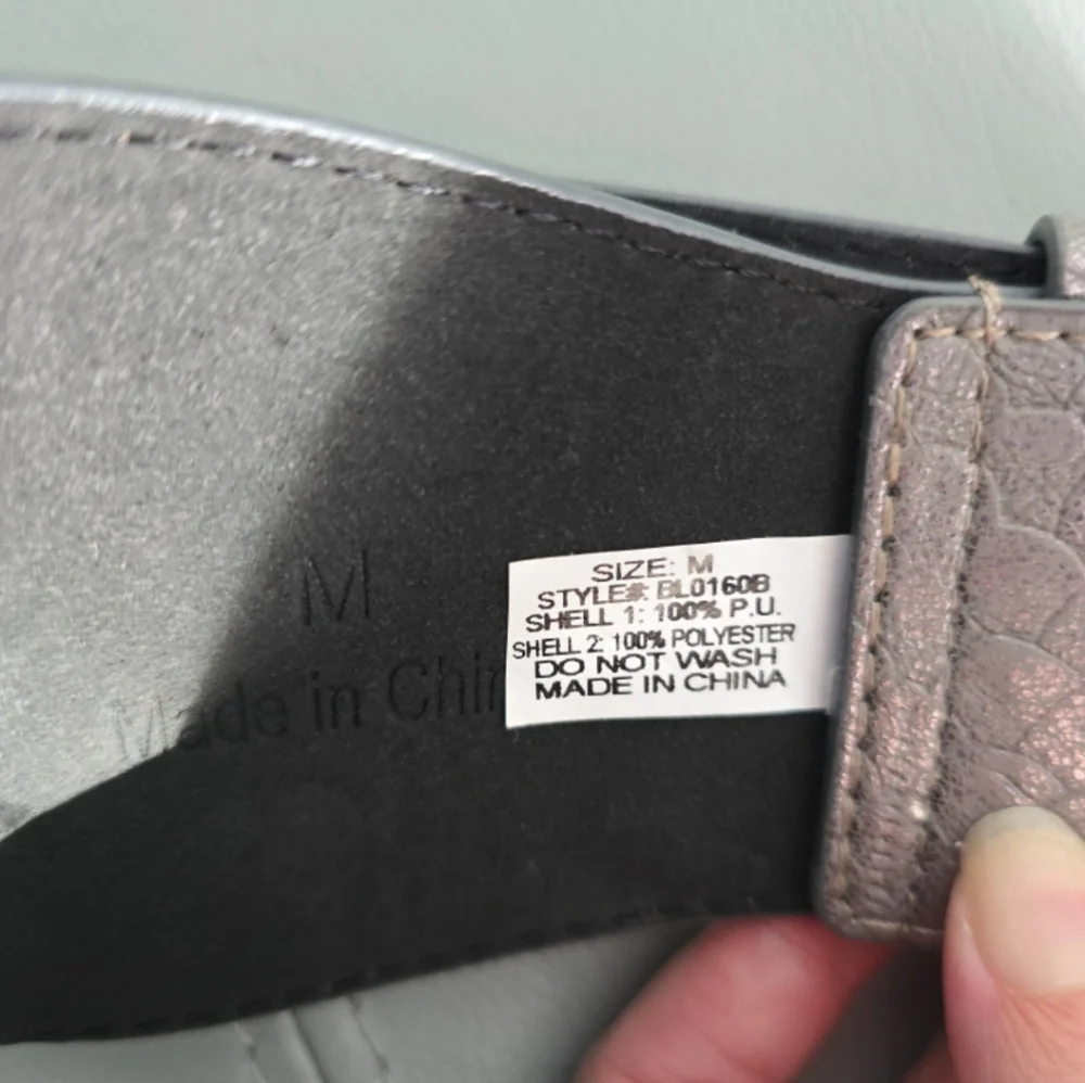 Silver Buckle Belt polyester size Medium‎